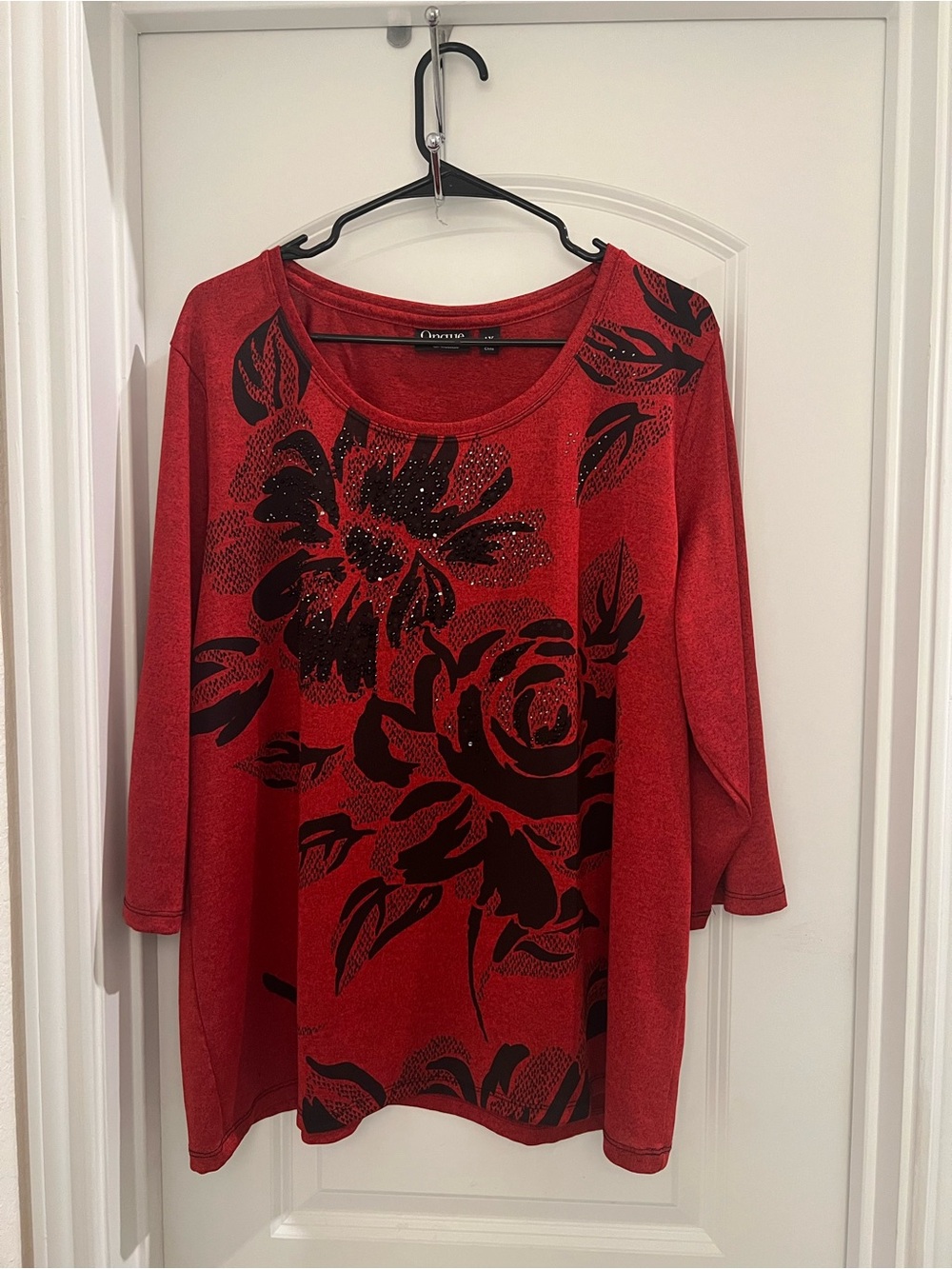 Onque Casual 1X Red Black Floral Embellished 3/4 Sleeve Tunic Top